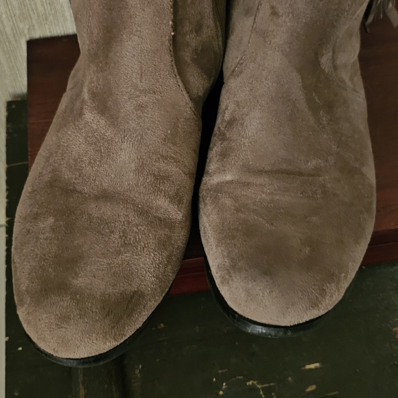 Lady Couture Over The Knee Fringe Boots - Picture 5 of 6